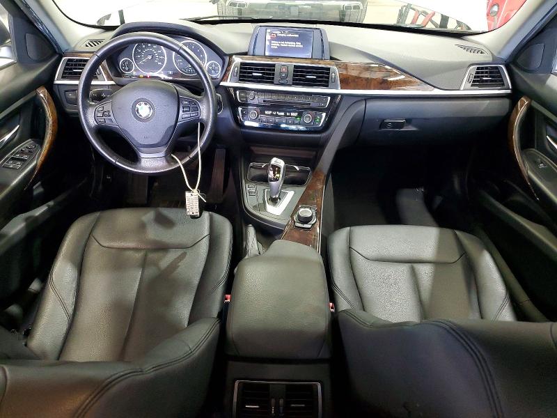2016 BMW 3 series VIN WBA8A3C58GK551748 COPART salvage auction — MINOR DENT/SCRATCHES, MA - CERTIFICATE OF TITLE (P), sold $2,900 on 2026-08-20 (photo 8)