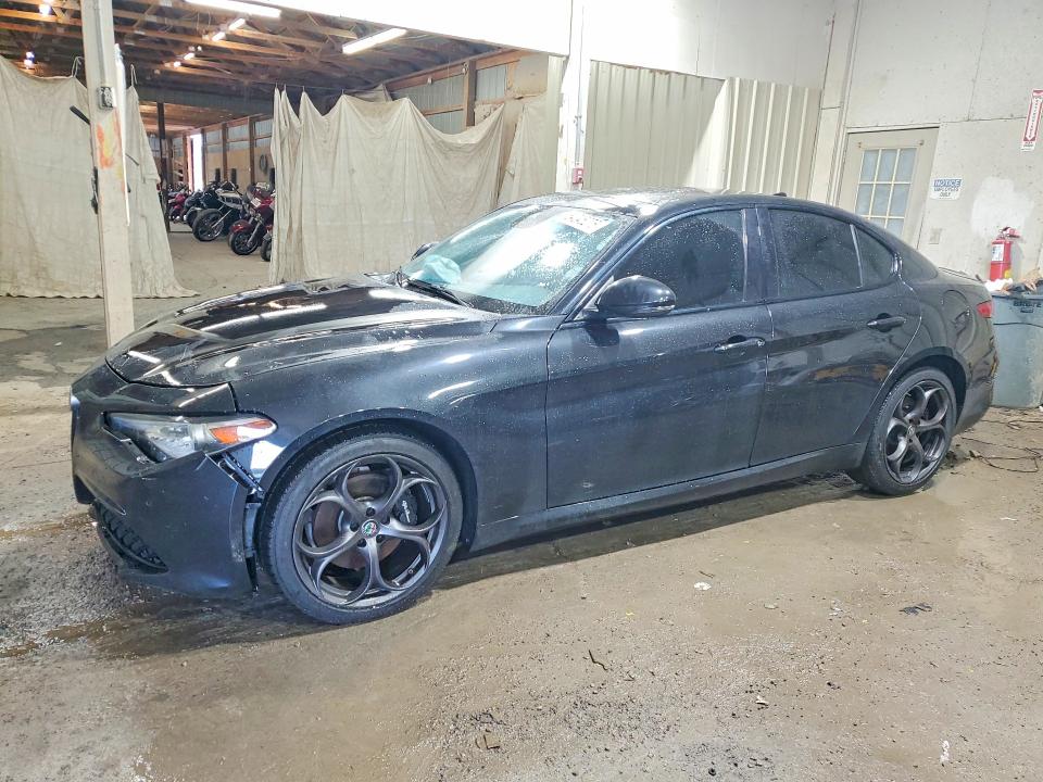 2018 Alfa romeo Giulia VIN ZARFAEEN3J7571425 COPART salvage auction — FRONT END, Tn - Salvage Certificate, sold $4,000 on 2026-09-05 (photo 1)