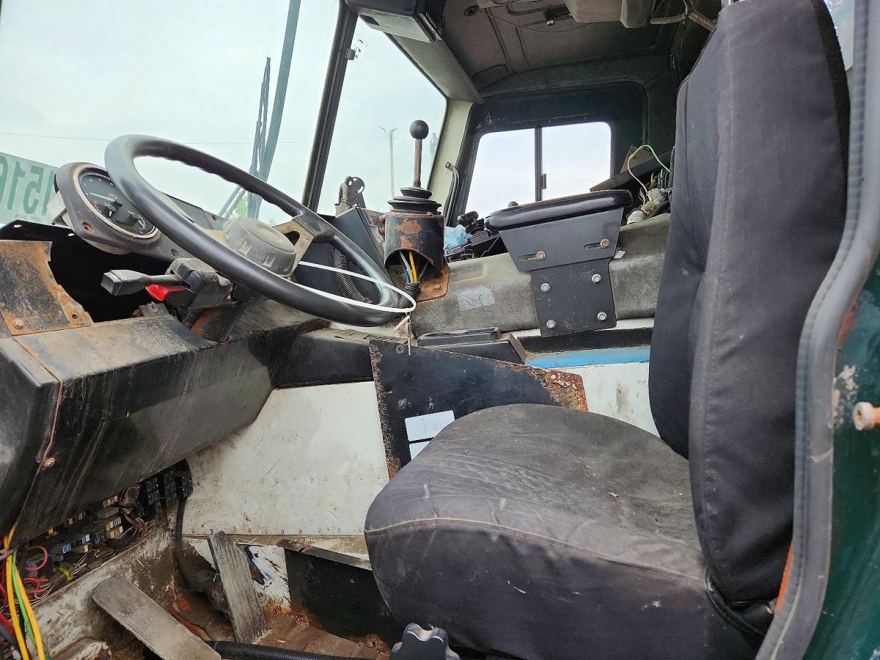 2008 Mack 600 rd600 VIN 1M2AU02C88M001560 COPART salvage auction — Side, FL - CERTIFICATE OF DESTRUCTION, sold $450 on 2026-09-15 (photo 7)