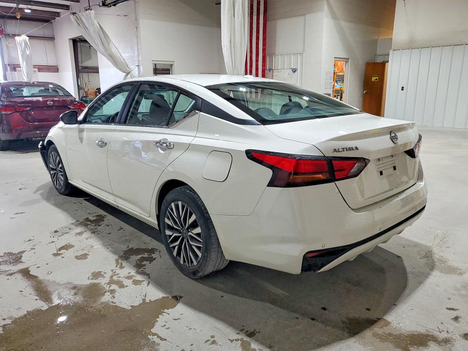 2025 Nissan Altima VIN 1N4BL4DV9SN304792 COPART salvage auction — FRONT END, OH - CERTIFICATE OF TITLE, sold $11,000 on 2026-09-02 (photo 2)