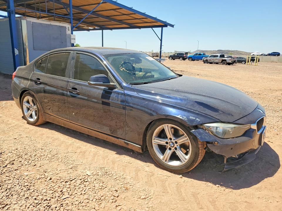 2013 BMW 3er VIN WBA3A5C55DJ461626 COPART salvage auction — FRONT END, Az - Cert Of Title - Salvage, sold $1,300 on 2026-09-03 (photo 4)