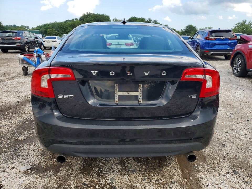 2012 Volvo S60 VIN YV1622FS0C2044060 COPART salvage auction — MINOR DENT/SCRATCHES, Salvage Title, sold $2,750 on 2026-09-10 (photo 6)
