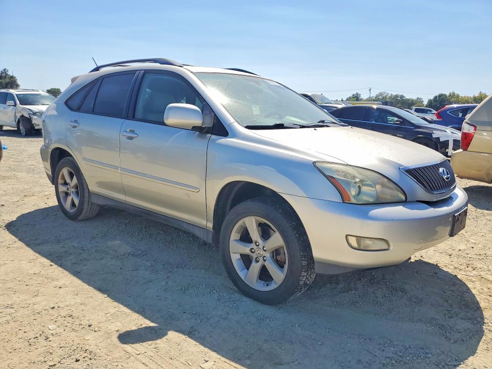 2005 Lexus Rx 330 VIN JTJGA31U650046886 COPART salvage auction — MINOR DENT/SCRATCHES, CA - DIS/DLR/EXP ONLY CLEAN TITLE, sold $1,150 on 2026-08-23 (photo 4)