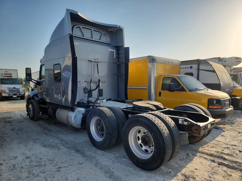2020 Peterbilt 579 VIN 1XPBD49X7LD675943 COPART salvage auction — SIDE, AR - CERTIFICATE OF TITLE, sold $12,900 on 2026-09-03 (photo 2)