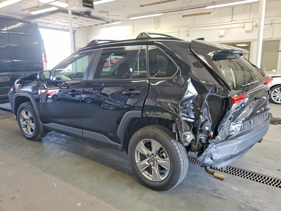 2024 Toyota Rav 4 VIN 2T3MWRFV8RW191876 COPART salvage auction — REAR END, WA - BILL OF SALE, sold $7,900 on 2026-08-21 (photo 2)