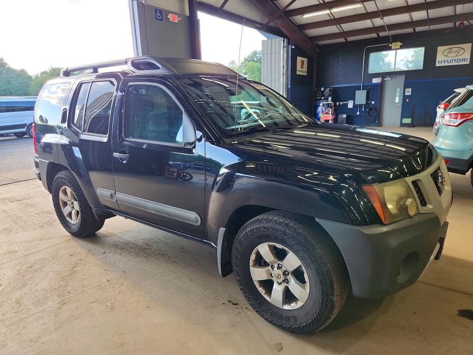 2013 Nissan Xterra VIN 5N1AN0NW3DN826414 COPART salvage auction — MINOR DENT/SCRATCHES, Nh - Certificate Of Title, sold $1,100 on 2026-09-23 (photo 4)