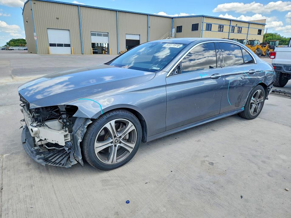 2018 Mercedes-benz E-klasse VIN WDDZF4KB7JA390947 — COPART salvage auction photo