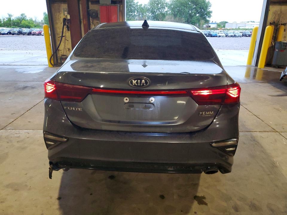 2020 Kia Forte VIN 3KPF24AD4LE205569 COPART salvage auction — MINOR DENT/SCRATCHES, Ia - Certificate Of Title, sold $1,750 on 2026-08-26 (photo 6)
