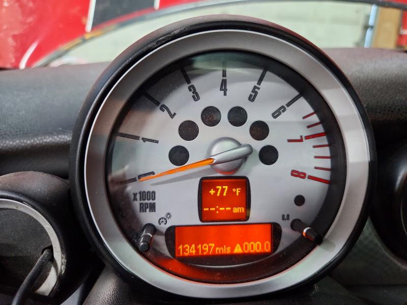 2009 Mini Cooper VIN WMWMF73539TV39740 COPART salvage auction — SIDE, Mi - Dealer Only Clean Title, sold $90 on 2026-08-12 (photo 9)