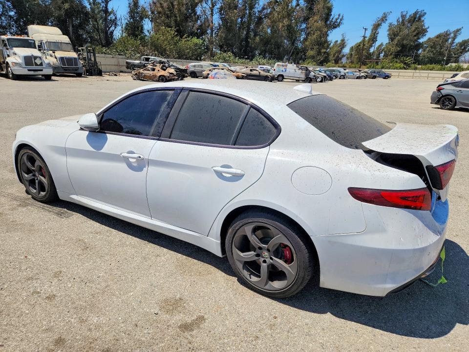 2017 Alfa romeo Giulia VIN ZARFAEBN6H7549224 COPART salvage auction — FRONT END, Ca - Salvage Certificate, sold $1,450 on 2026-09-25 (photo 2)