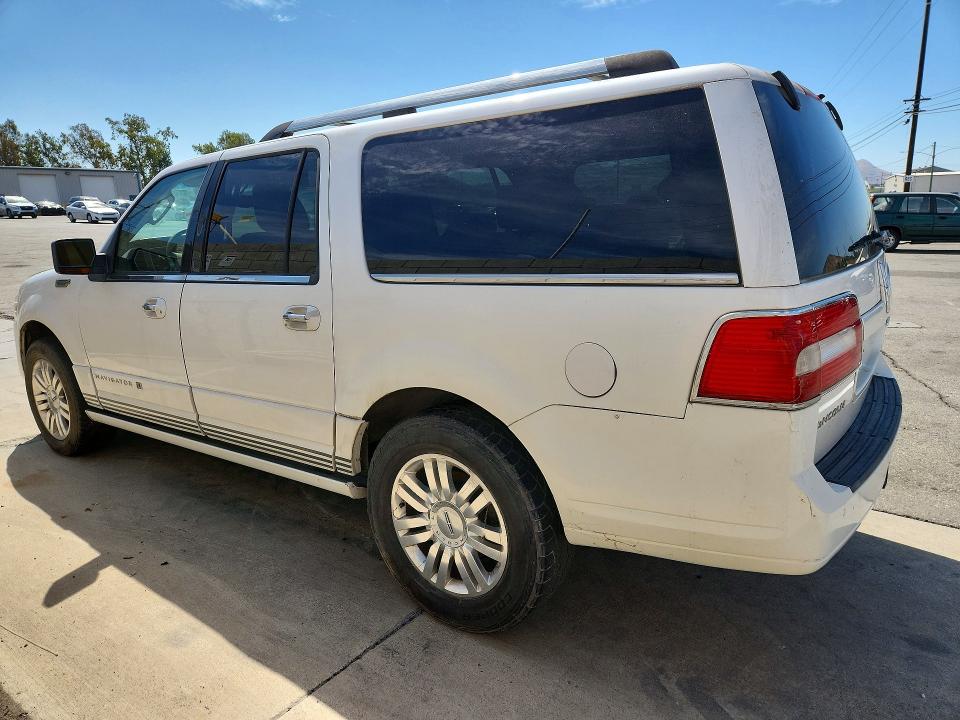 2011 Lincoln Navigator VIN 5LMJJ3H59BEJ04598 COPART salvage auction — FRONT END, Ca - Salvage Acquisition Billofsale, sold $525 on 2026-09-29 (photo 2)