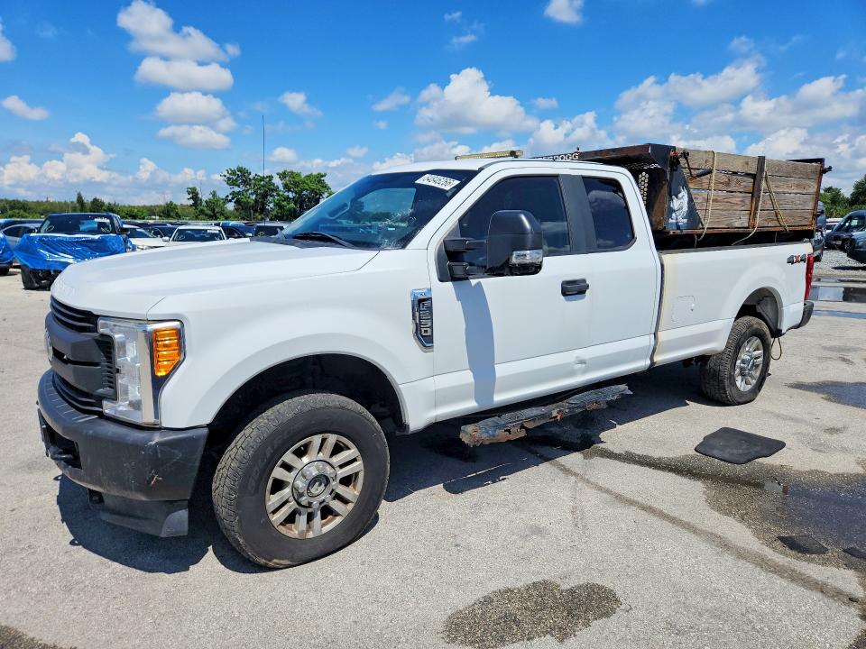 2017 Ford F250 VIN 1FT7X2B66HED00616 — COPART salvage auction photo