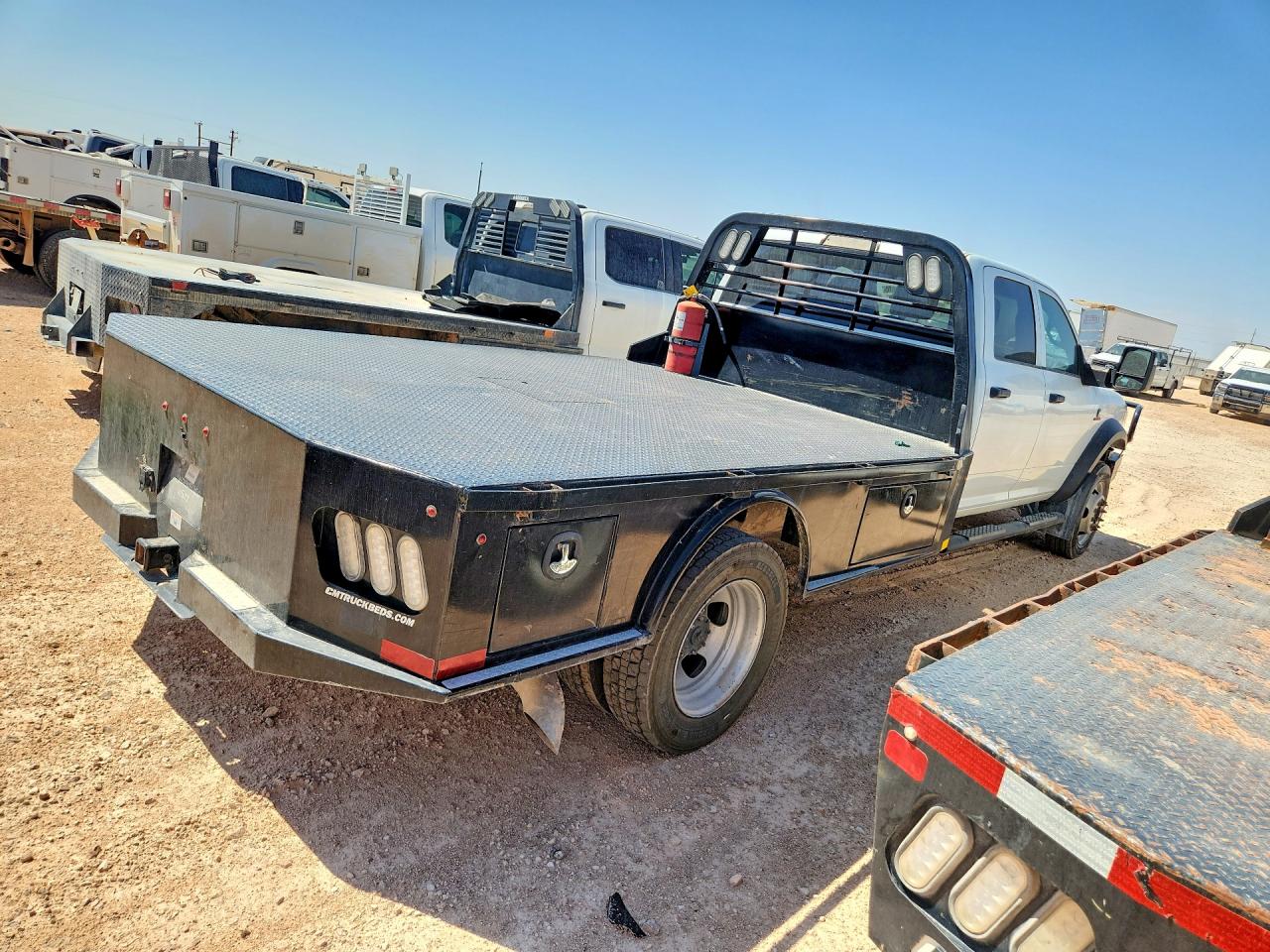 2023 Ram 5500 VIN 3C7WRNFL1PG582181 COPART salvage auction — Minor Dent/Scratches, TX - CERTIFICATE OF TITLE, sold $30,000 on 2026-09-18 (photo 3)