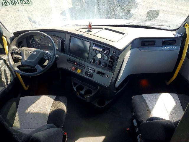 2022 Freightliner Cascadia 126 VIN 3AKJHHDR1NSMT3737 COPART salvage auction — FRONT END, CA - DIS/DLR/EXP ONLY CLEAN TITLE, sold $17,400 on 2026-09-10 (photo 8)