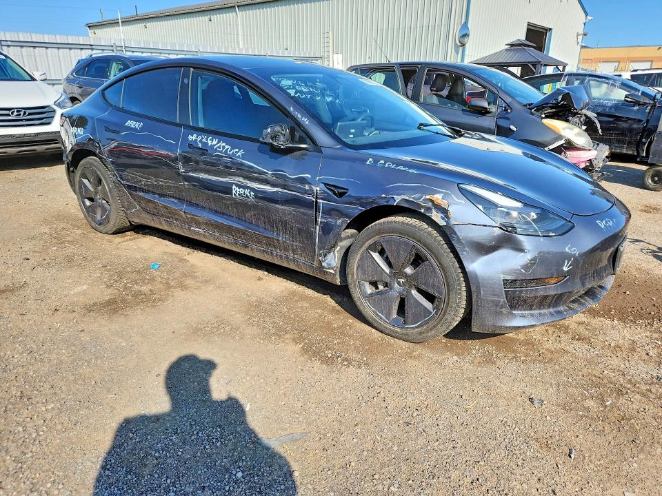 2023 Tesla Model 3 VIN 5YJ3E1EA2PF508682 COPART salvage auction — SIDE, ON - PERMIT NO BRAND - UNFIT, sold $8,600 on 2026-08-25 (photo 4)