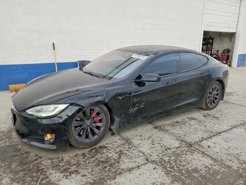2019 Tesla Model s VIN 5YJSA1E44KF330414 — COPART salvage auction photo