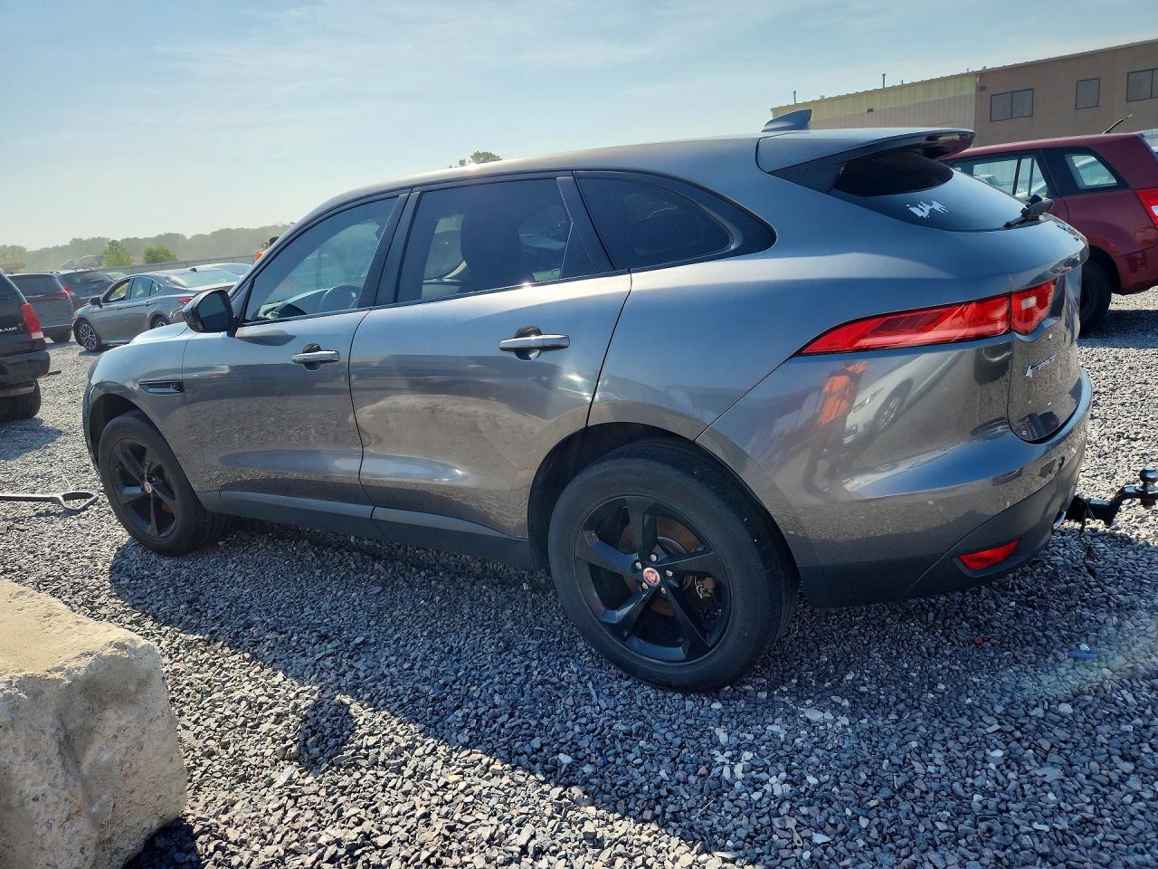 2018 Jaguar F-pace VIN SADCJ2FX1JA255329 COPART salvage auction — Burn Engine, IA - CERTIFICATE OF TITLE, sold $3,950 on 2026-09-03 (photo 2)