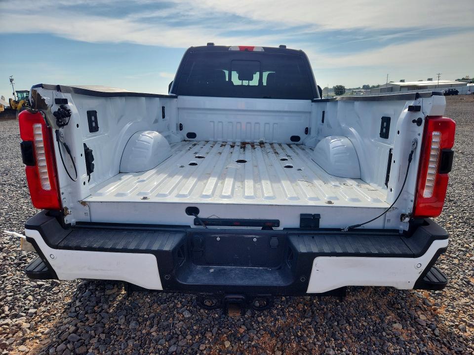 2024 Ford F450 VIN 1FT8W4DT4REF04306 COPART salvage auction — REAR END, MO - SALVAGE CERTIFICATE OF TITLE, sold $49,000 on 2026-10-07 (photo 6)