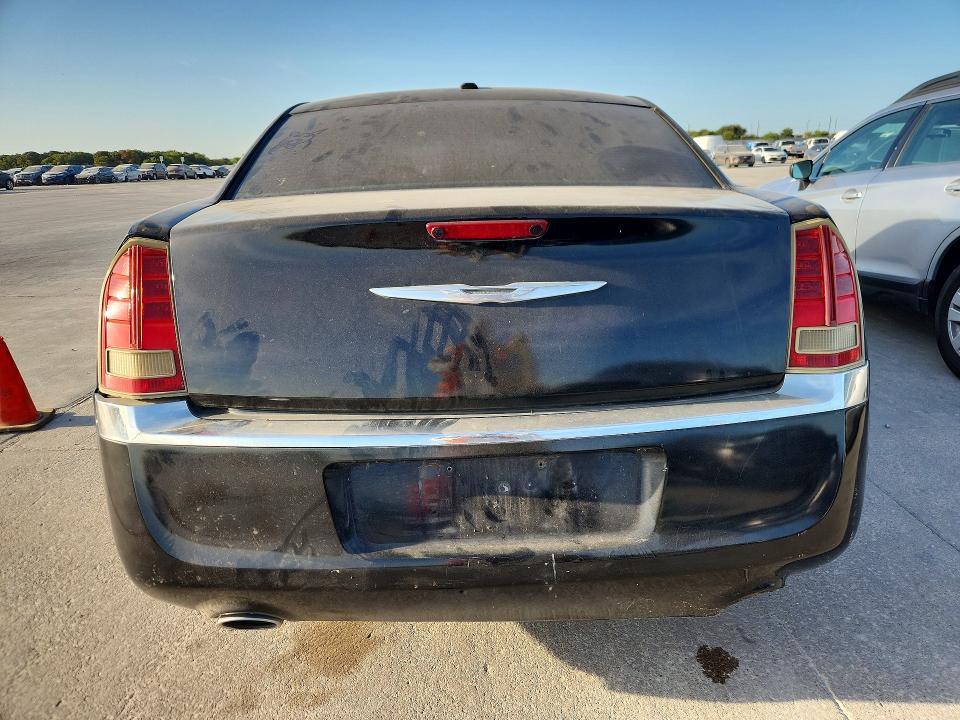 2013 Chrysler 300 VIN 2C3CCABGXDH658645 COPART salvage auction — REAR END, Tx - Bonded Rebuilt Salvage (P), sold $975 on 2026-09-14 (photo 6)