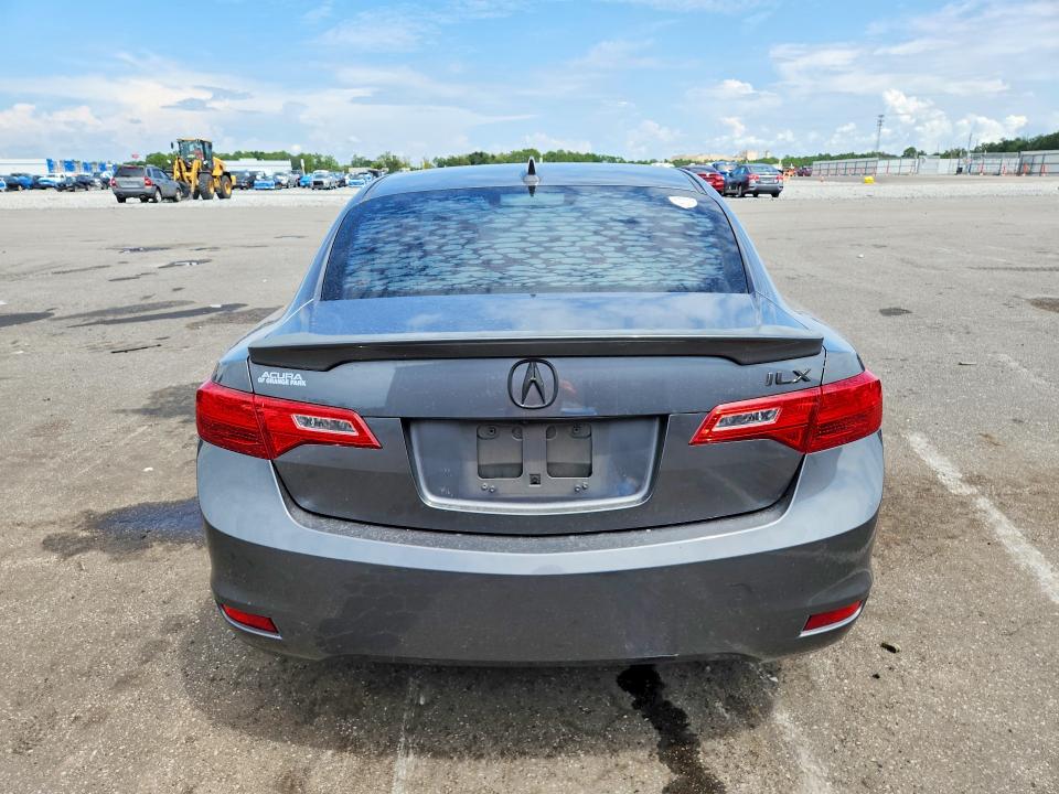 2013 Acura Ilx VIN 19VDE1F72DE002027 COPART salvage auction — MINOR DENT/SCRATCHES, Fl - Certificate Of Title, sold $1,375 on 2026-09-01 (photo 6)