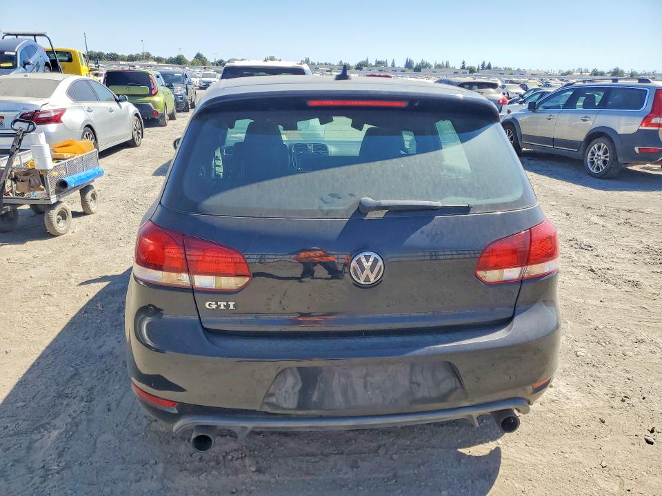 2010 Volkswagen Gti VIN WVWGD9AJ4AW218780 COPART salvage auction — NORMAL WEAR, CA - DIS/DLR/EXP APP FOR DUP CLEAN, sold $425 on 2026-08-18 (photo 6)