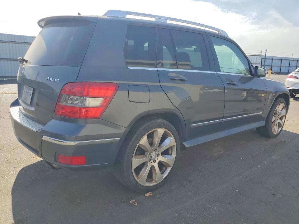 2010 Mercedes-benz Glk-class VIN WDCGG8HB0AF304601 COPART salvage auction — MECHANICAL, CA - DIS/DLR/EXP ONLY CLEAN TITLE, sold $525 on 2026-08-13 (photo 3)