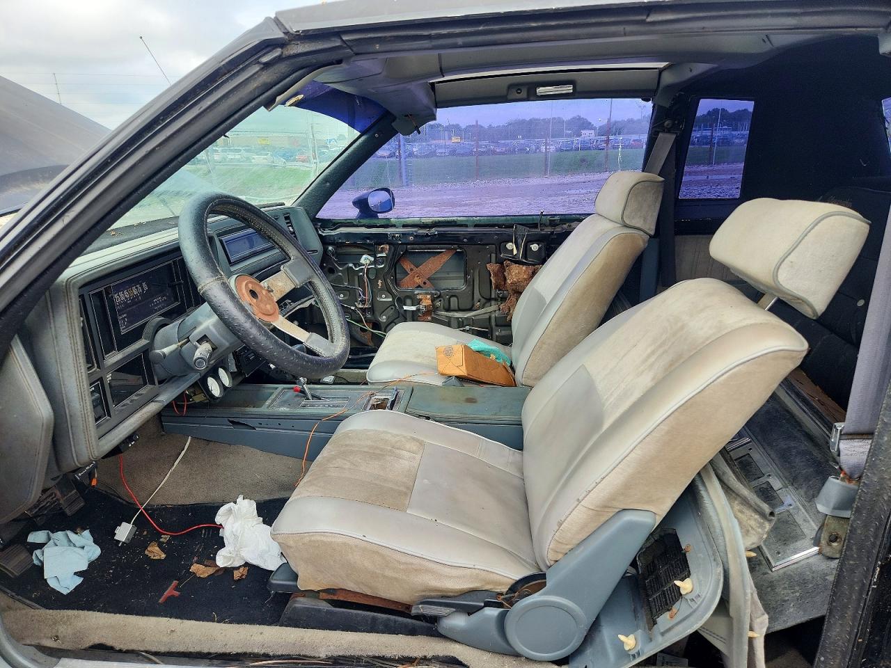 1987 Buick Regal VIN 1G4GJ1177HP429356 COPART salvage auction — Side, IL - CERTIFICATE OF TITLE, sold $5,500 on 2026-09-06 (photo 7)