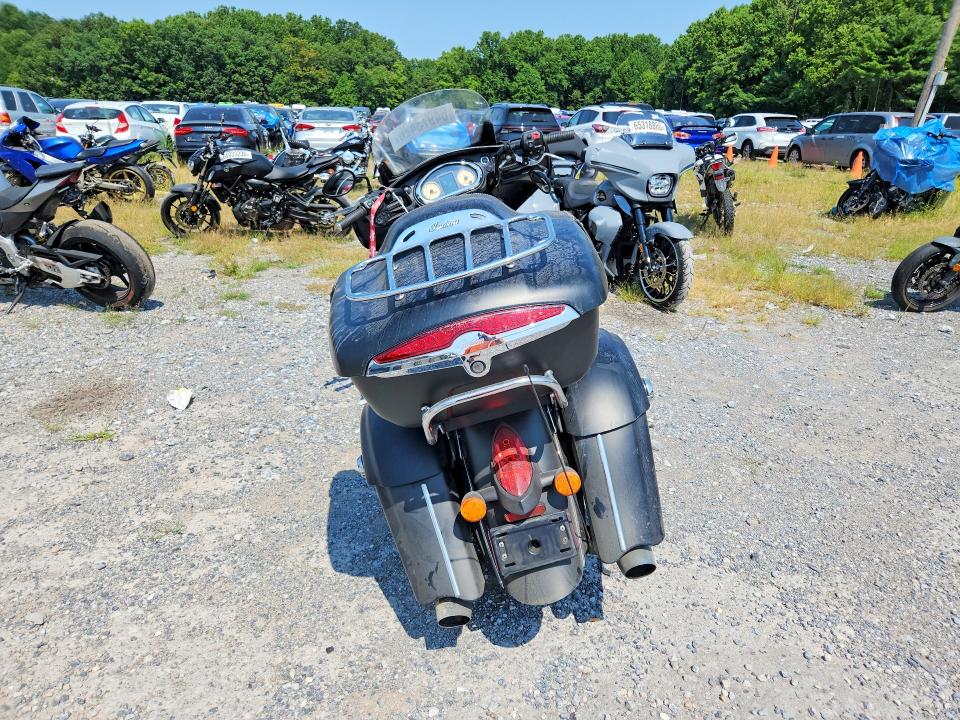 2017 Indian motorcycle co. Chieftain VIN 56KTCDAA1H3342953 COPART salvage auction — FRONT END, WV - SALVAGE CERTIFICATE, sold $3,550 on 2026-09-28 (photo 4)