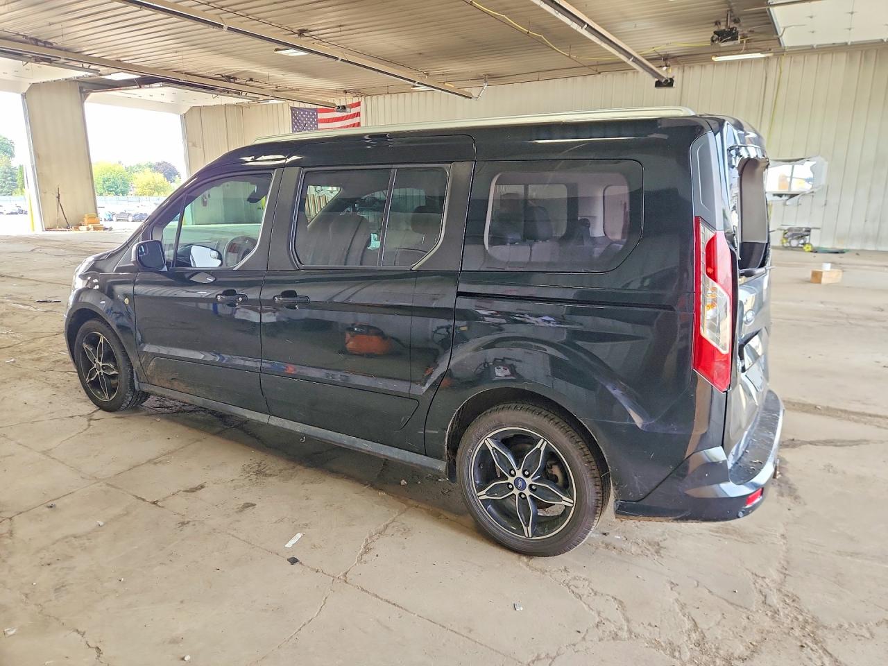2018 Ford Transit Connect VIN NM0GE9F71J1353932 COPART salvage auction — Rear End, Ct - Clean Title, sold $2,500 on 2026-09-21 (photo 2)