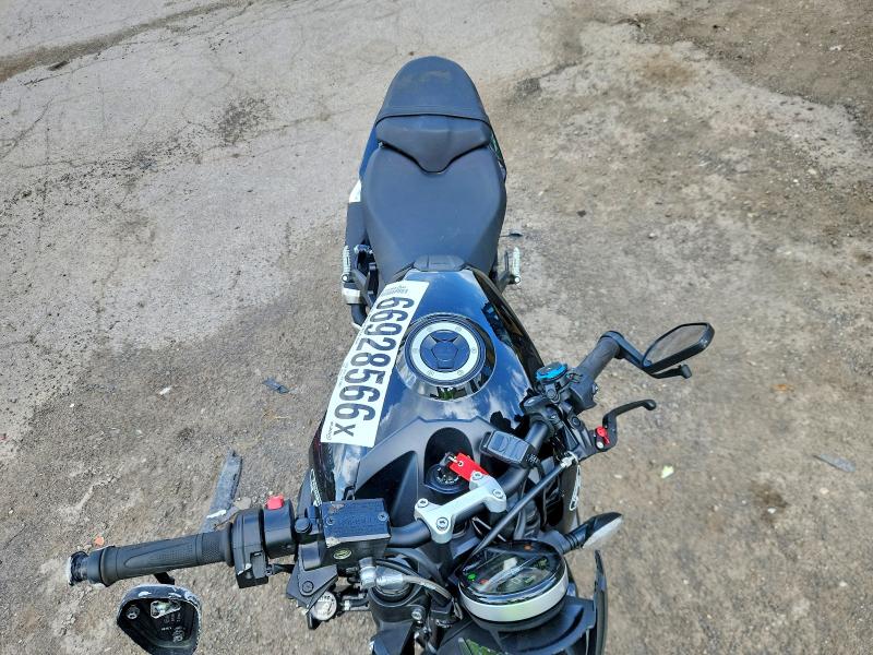 2026 Triumph motorcycle Trident VIN SMTL24P4XTTCR1931 COPART salvage auction — SIDE, CT - CERT OF TITLE-SALVAGE, sold $4,000 on 2026-09-10 (photo 5)
