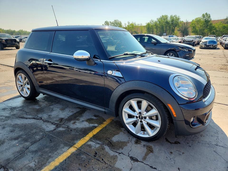 2013 Mini Cooper VIN WMWSV3C55DT394213 COPART salvage auction — HAIL, Co - Certificate Of Title, sold $3,850 on 2026-09-02 (photo 4)