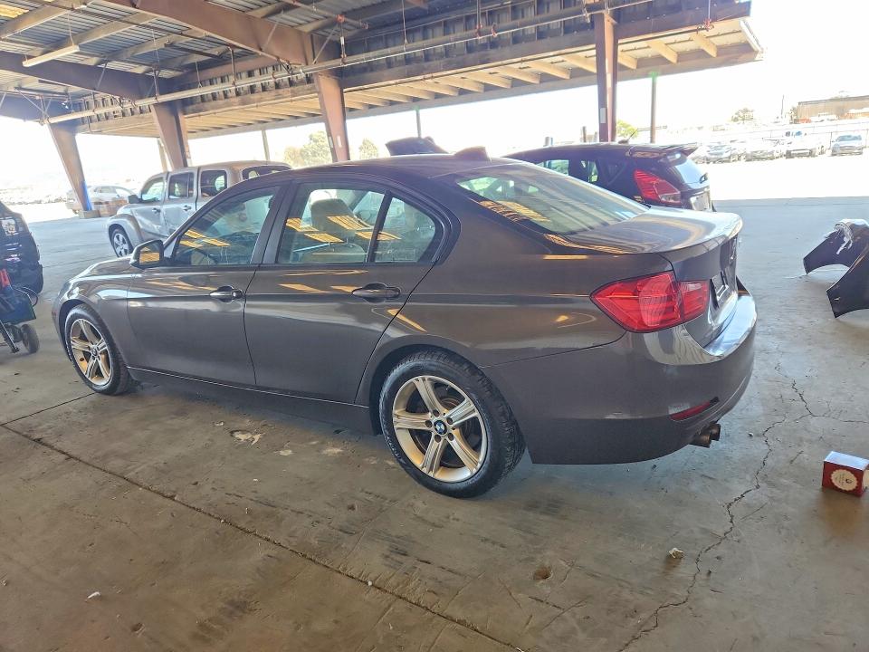 2013 BMW 3 series VIN WBA3C1C51DF439399 COPART salvage auction — SIDE, CA - DIS/DLR/EXP ONLY CLEAN TITLE, sold $1,250 on 2026-08-13 (photo 2)
