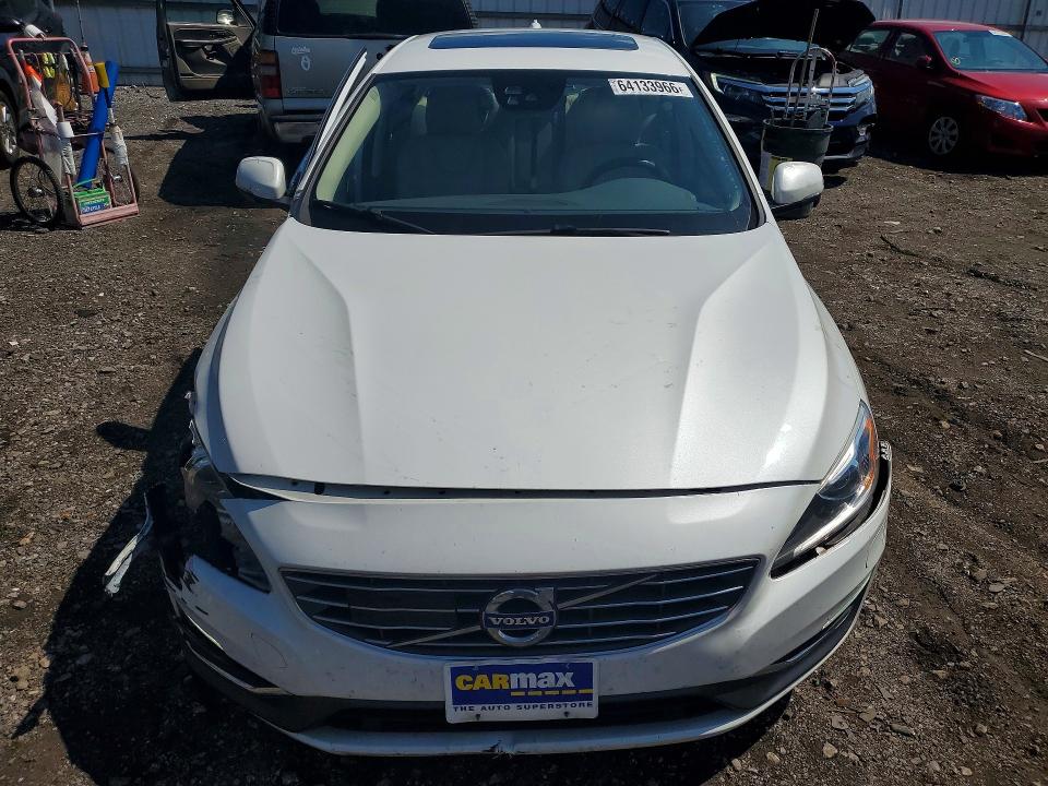 2017 Volvo S60 VIN LYV402TM2HB126080 COPART salvage auction — SIDE, Md - Cert Of Salvage > 75% Damage, sold $500 on 2026-09-04 (photo 5)