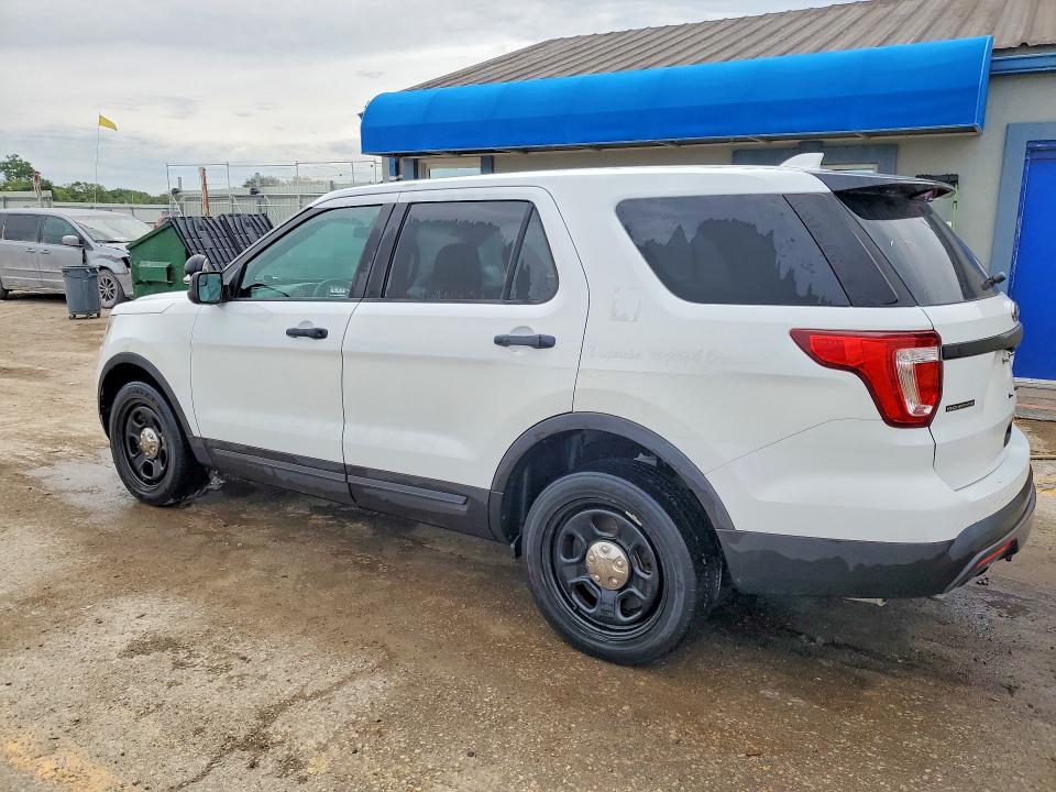 2016 Ford Explorer VIN 1FM5K8AR9GGA08008 COPART salvage auction — MECHANICAL, KS - CERTIFICATE OF TITLE, sold $2,500 on 2026-09-12 (photo 2)
