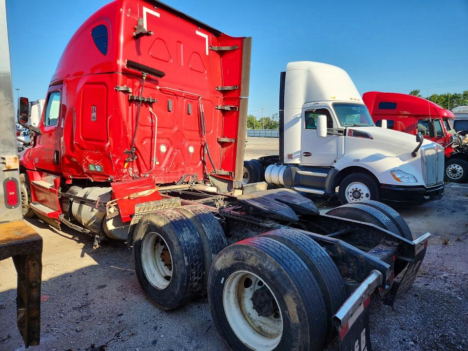 2020 Freightliner Cascadia 126 VIN 3AKJHHDR0LSLY7833 COPART salvage auction — ALL OVER, KY - CERT OF TITLE-SALVAGE, sold $10,000 on 2026-10-08 (photo 2)