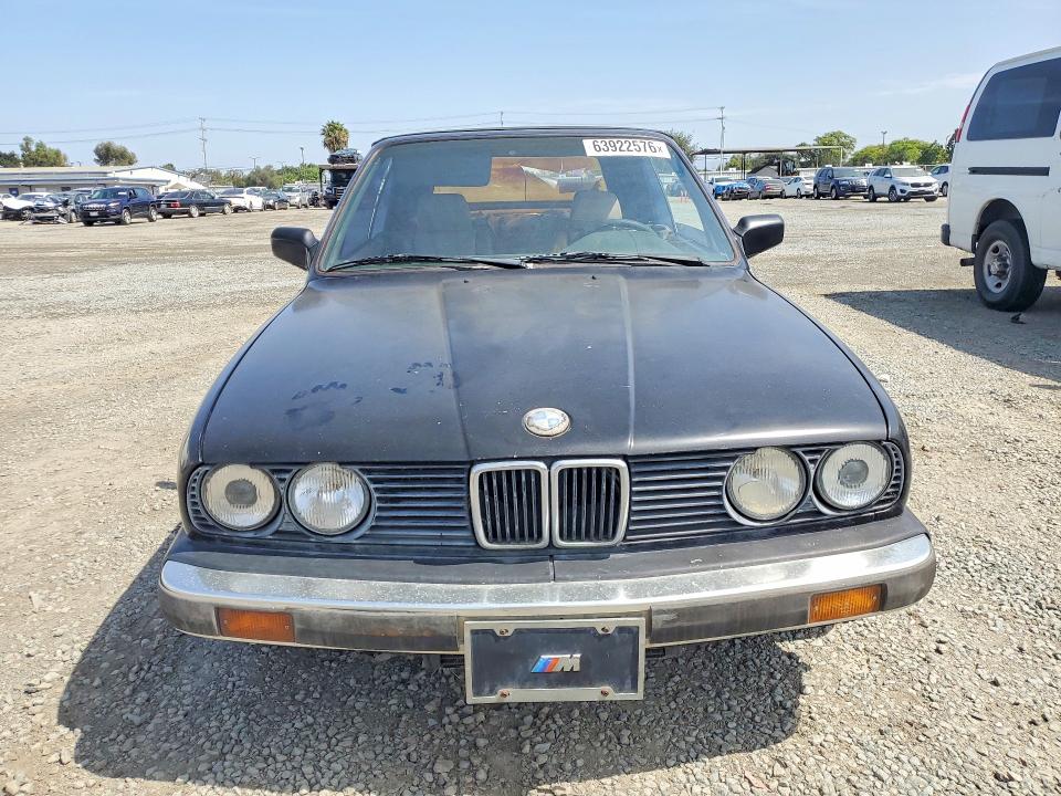1989 BMW 3er VIN WBABB2309KEC18471 COPART salvage auction — SIDE, CA - DIS/DLR/EXP ONLY CLEAN TITLE (P), sold $1,600 on 2026-08-21 (photo 5)