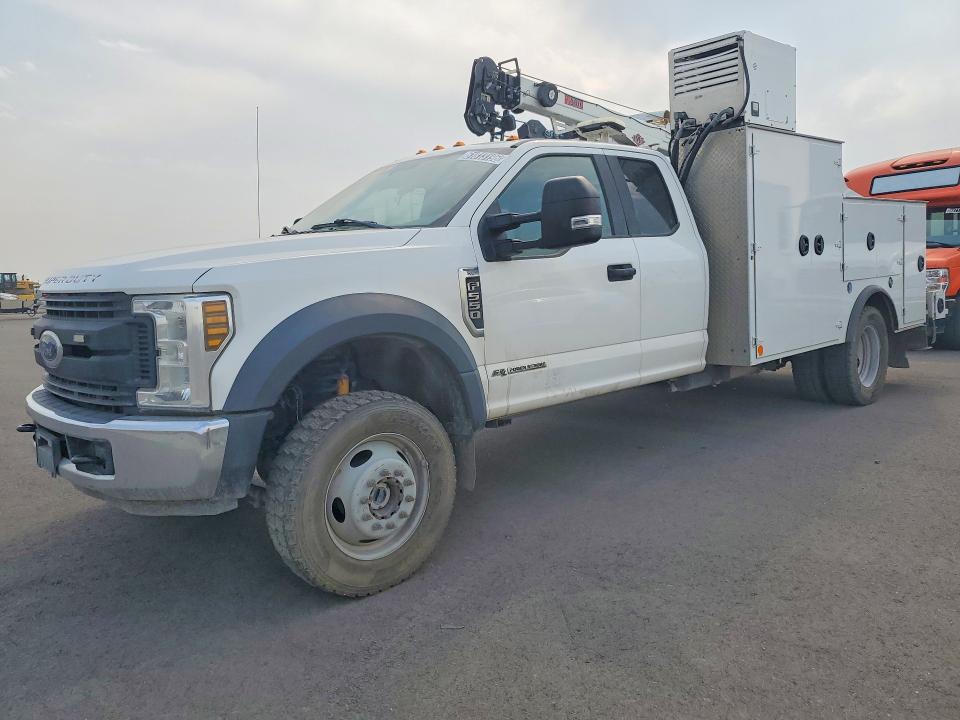 2019 Ford F-550 super duty VIN 1FD0X5HT8KEE25863 — COPART salvage auction photo