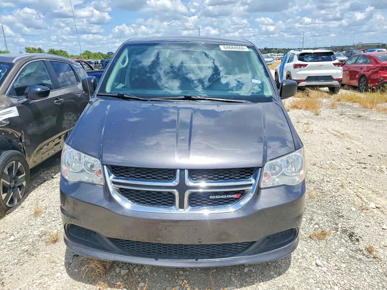 2020 Dodge Grand caravan VIN 2C4RDGBG5LR198034 COPART salvage auction — Side, Sv - Salvage Title, sold $6,900 on 2026-09-15 (photo 5)