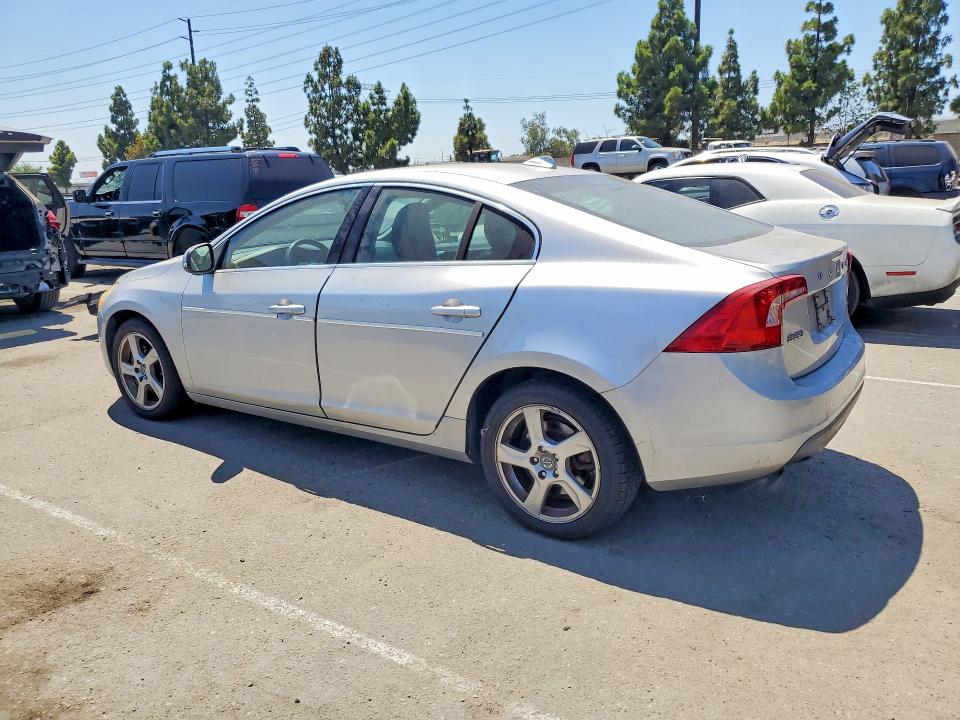 2012 Volvo S60 VIN YV1622FS0C2036220 COPART salvage auction — MECHANICAL, CA - DIS/DLR/EXP ONLY CLEAN TITLE, sold $200 on 2026-08-18 (photo 2)