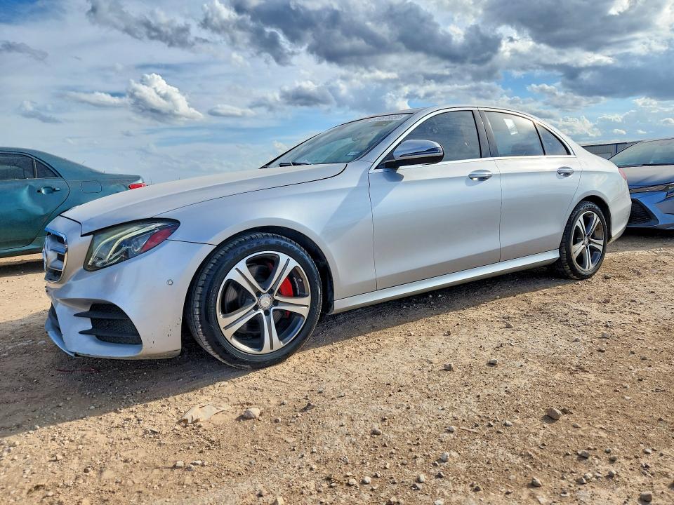 2017 Mercedes-benz VIN WDDZF4KB0HA123921 COPART salvage auction — MINOR DENT/SCRATCHES, Tx - Certificate Of Title (P), sold $10,800 on 2026-08-20 (photo 1)