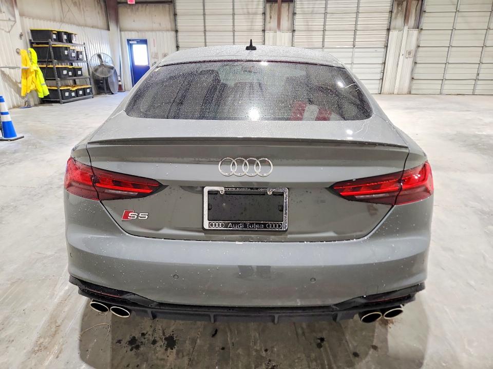 2021 Audi Rs5 VIN WAUC4CF55MA042103 COPART salvage auction — MINOR DENT/SCRATCHES, Ok - Cert Of Title-Salvage, sold $25,250 on 2026-08-26 (photo 6)