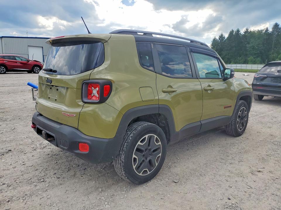 2015 Jeep Renegade VIN ZACCJBCT6FPB93477 COPART salvage auction — NORMAL WEAR, NY - CERTIFICATE OF TITLE, sold $650 on 2026-08-10 (photo 3)