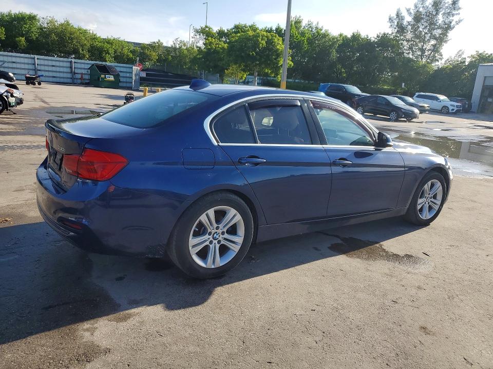 2017 BMW 3er VIN WBA8D9G50HNU60266 COPART salvage auction — MECHANICAL, Fl - Certificate Of Title (P), sold $4,550 on 2026-08-19 (photo 3)