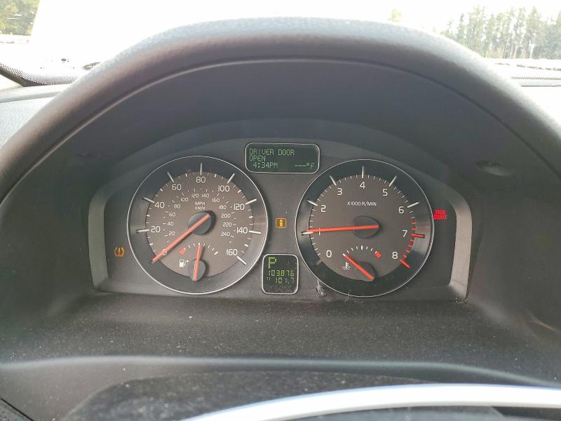 2011 Volvo C30 VIN YV1672MK9B2222860 COPART salvage auction — FRONT END, Or - Certificate Of Title, sold $350 on 2026-08-10 (photo 9)