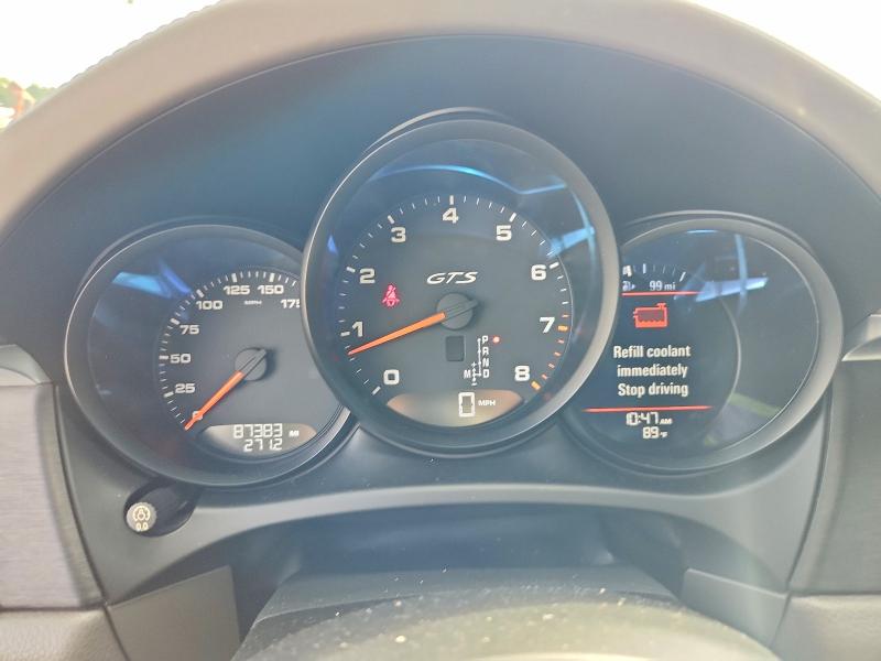 2017 Porsche Macan VIN WP1AG2A54HLB53754 COPART salvage auction — MINOR DENT/SCRATCHES, Ga - Certificate Of Title, sold $10,000 on 2026-08-17 (photo 9)