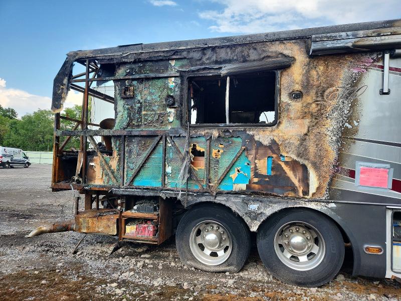 2000 Roadmaster rail VIN 1RF120614Y1009586 COPART salvage auction — BURN, NY - MV907A-PARTS ONLY, sold $15 on 2026-09-02 (photo 9)