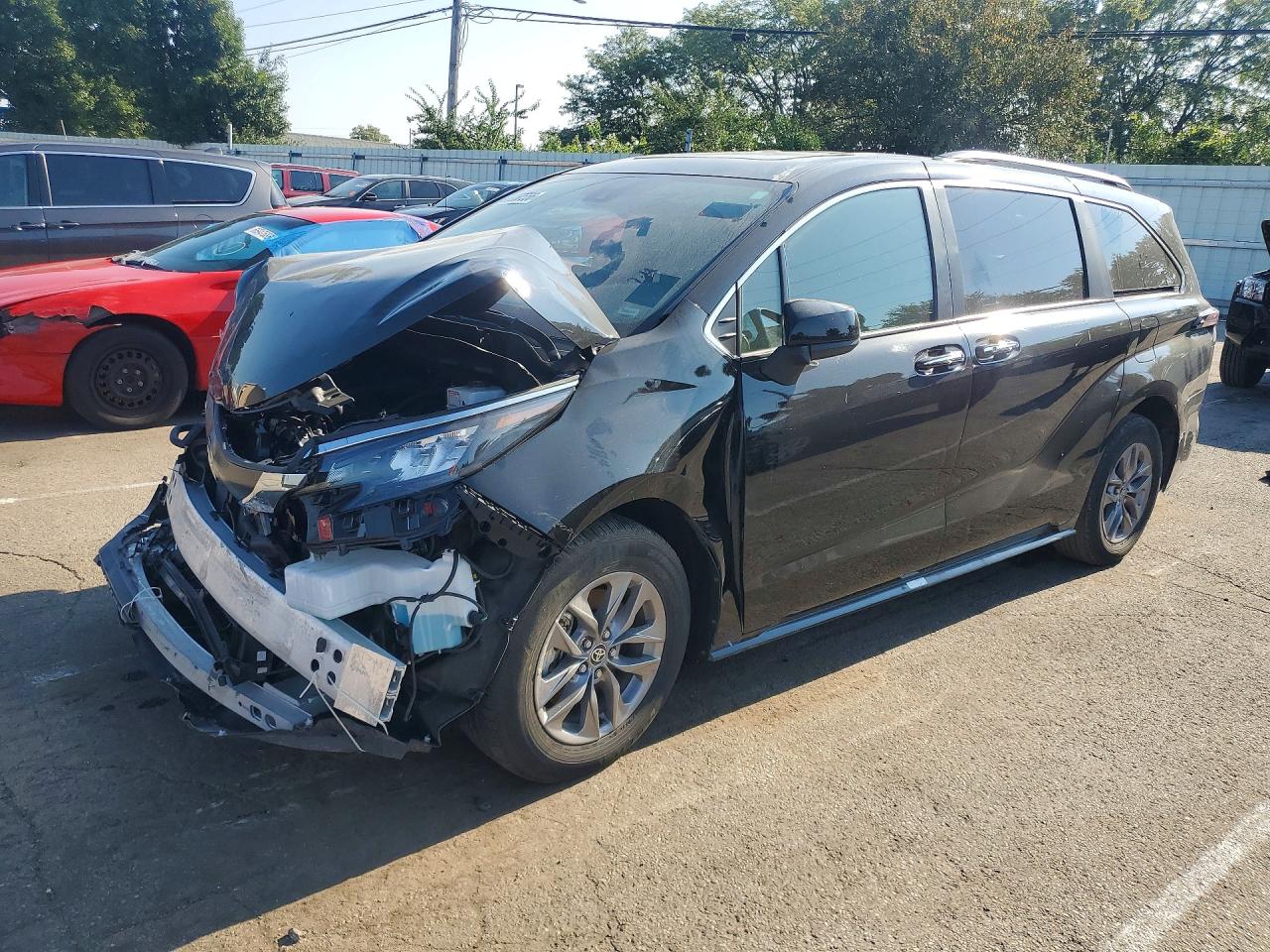 2026 Toyota Sienna VIN 5TDYRKEC0TS291768 — COPART salvage auction photo
