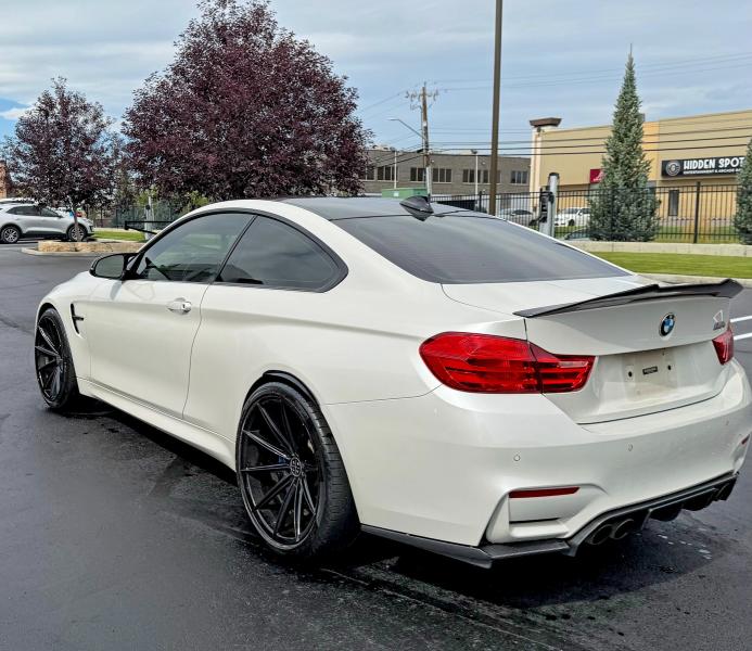 2015 BMW M4 VIN WBS3R9C51FK334378 COPART salvage auction — NORMAL WEAR, Ab - Bos - Active, sold $23,100 on 2026-09-01 (photo 3)