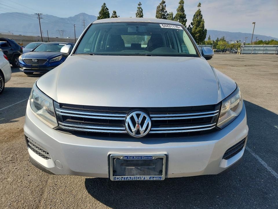 2013 Volkswagen Tiguan VIN WVGAV3AX4DW606578 COPART salvage auction — UNDERCARRIAGE, Ca - Dis/Dlr/Exp Only Clean Title, sold $1,350 on 2026-08-18 (photo 5)
