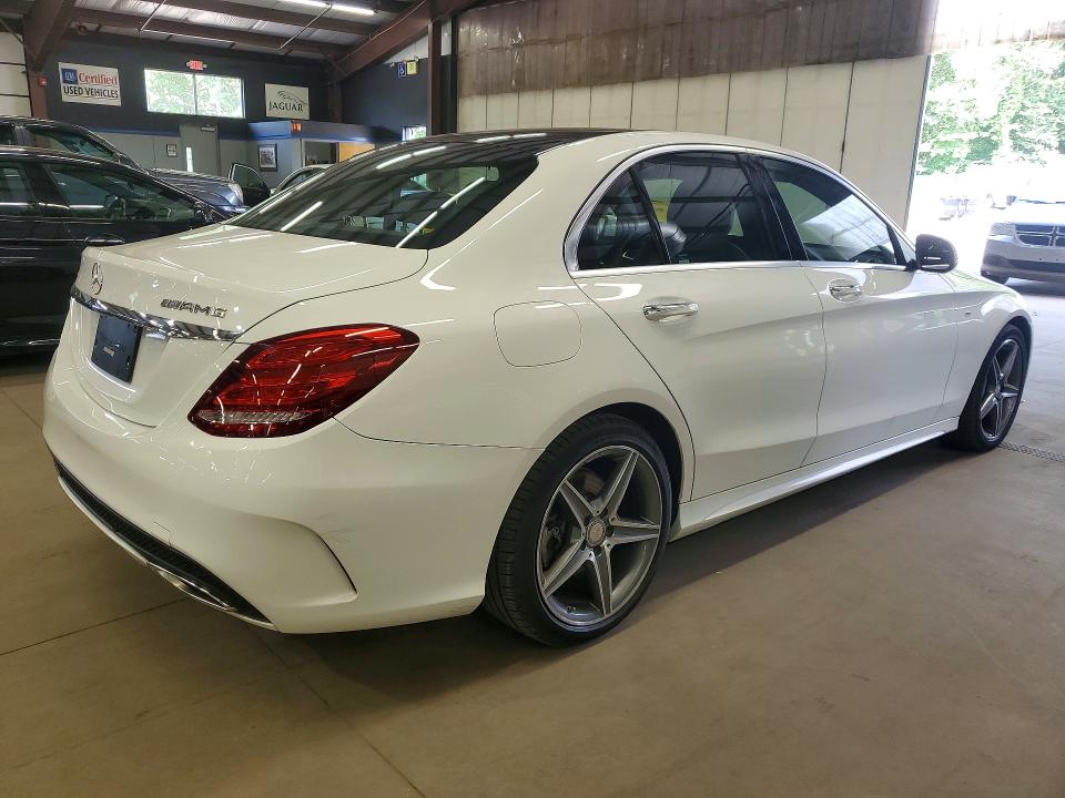 2015 Mercedes-benz C-klasse VIN 55SWF6GB4FU027052 COPART salvage auction — MINOR DENT/SCRATCHES, Md - Certificate Of Title (P), sold $9,900 on 2026-08-24 (photo 3)